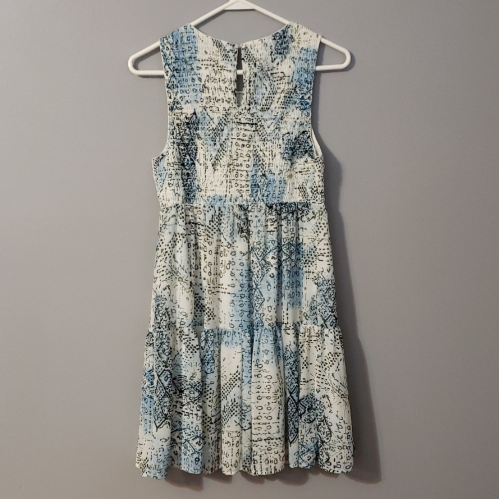 Dress - Picture 3 of 3